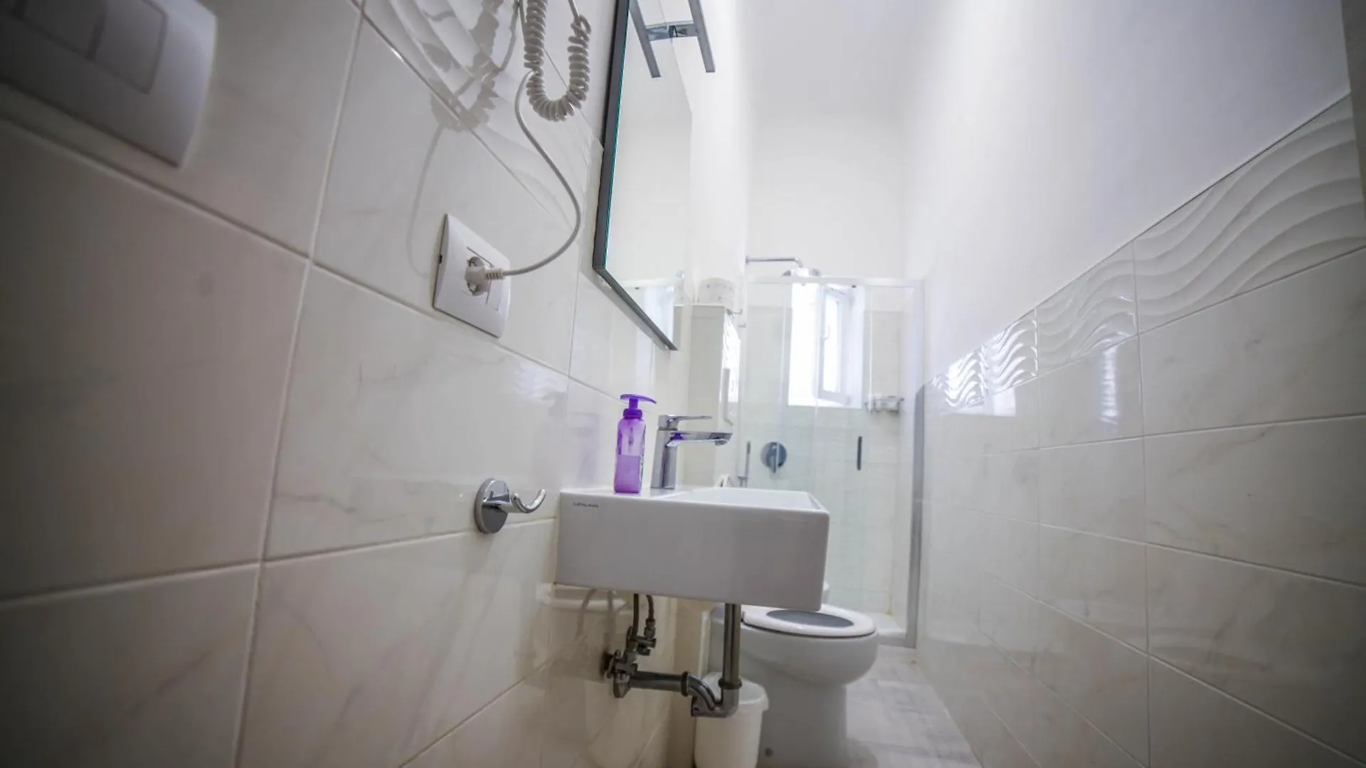 Cosmo Guesthouse Rom Italien