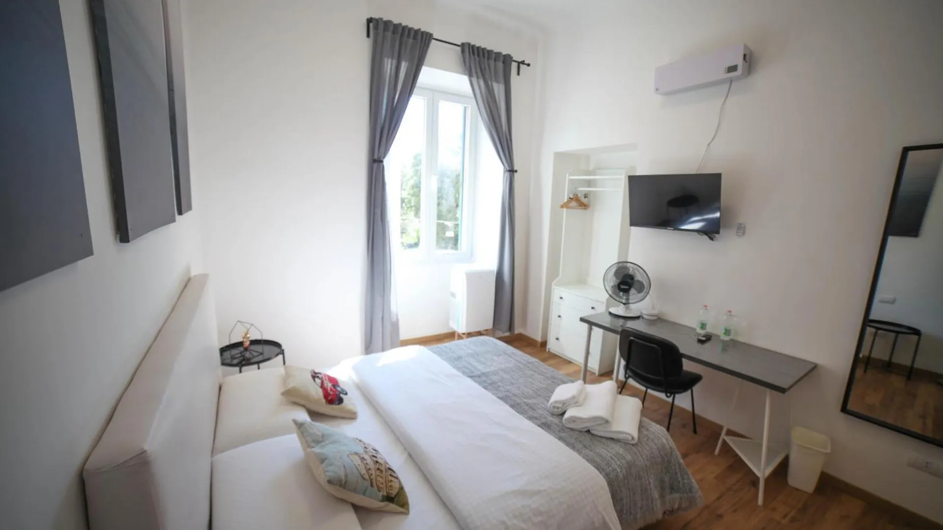 Bed & Breakfast Cosmo Guesthouse Rom Italien
